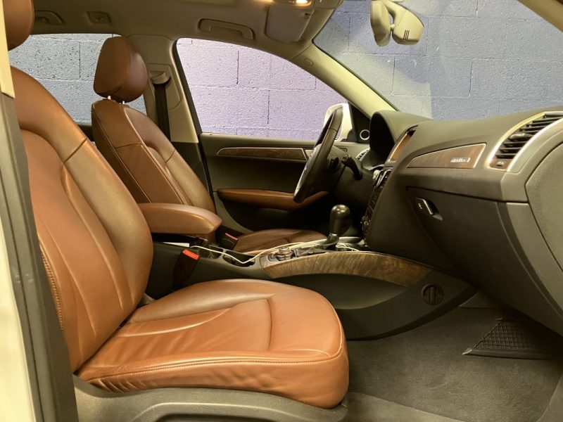 AUDI Q5 3.2V6 FSI 270ch S-line Quattro S tronic 7