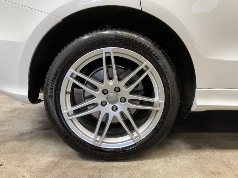 AUDI Q5 3.2V6 FSI 270ch S-line Quattro S tronic 7