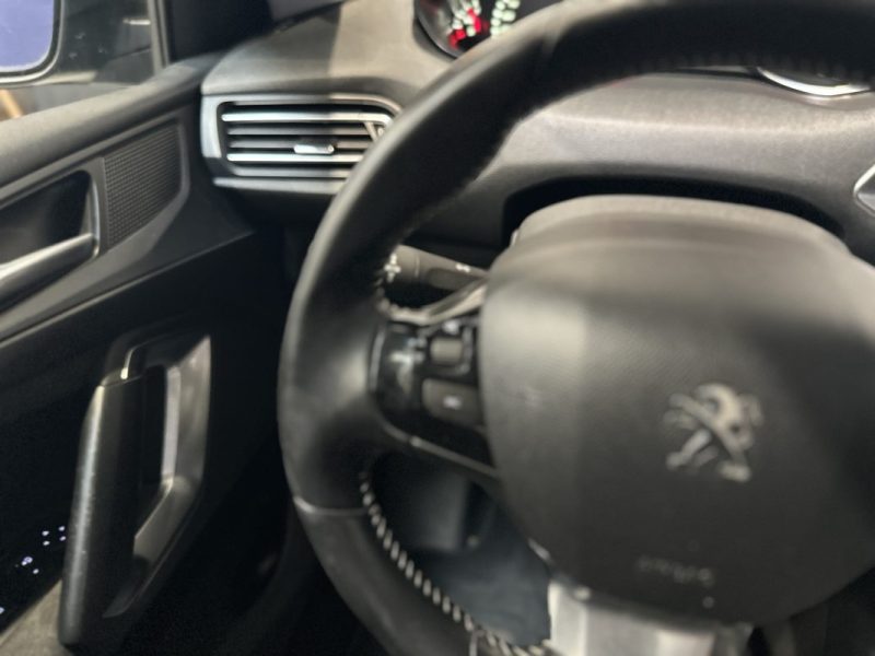 PEUGEOT 308 2.0 BlueHDi 150ch Feline EAT6 - DISTRI OK