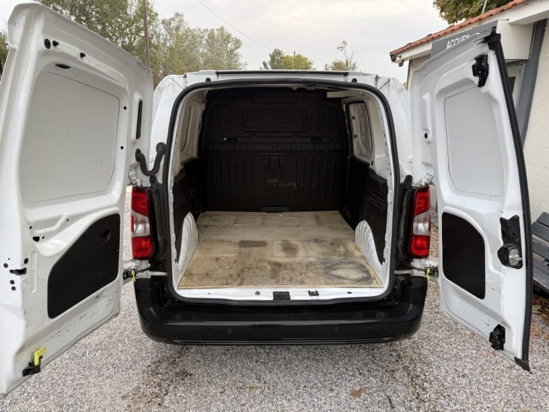 CITROEN BERLINGO 2022 M 650kg BlueHDi 100 S&S Driver BOITE 6 CAR PLAY