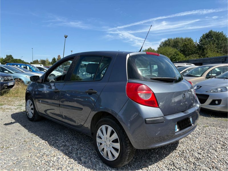 RENAULT CLIO CONFORT 1.5DCI 85cv distribution neuf plus embrayage neuf garantie 12 mois