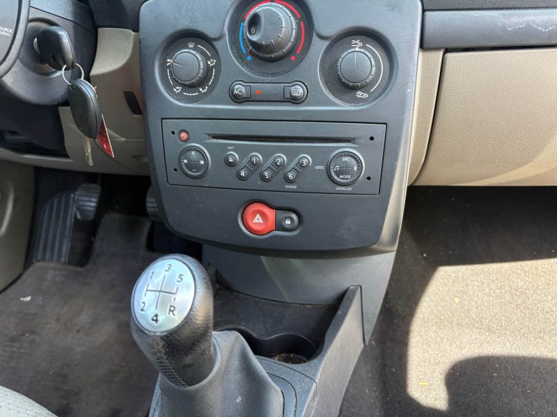 RENAULT CLIO CONFORT 1.5DCI 85cv distribution neuf plus embrayage neuf garantie 12 mois