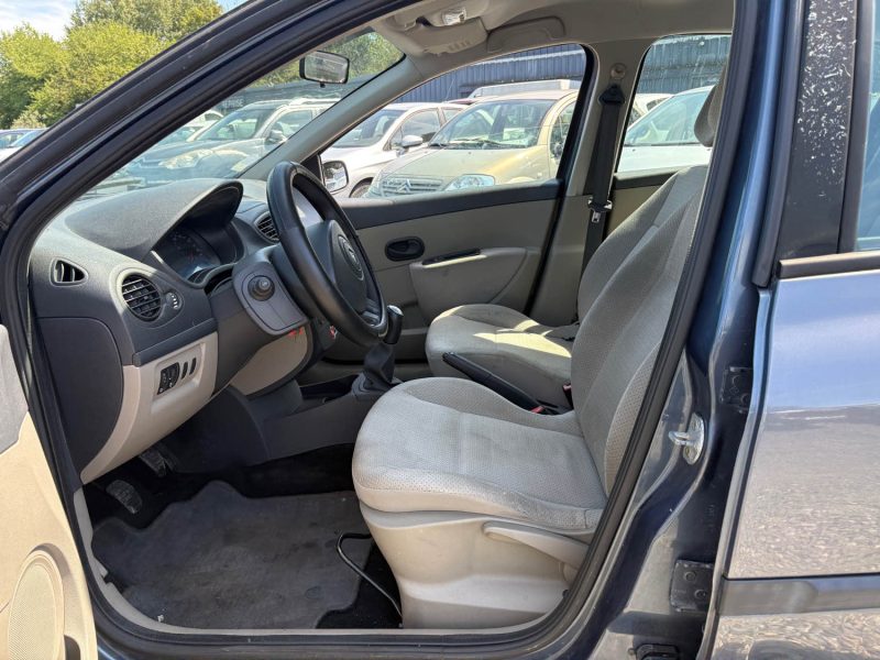 RENAULT CLIO CONFORT 1.5DCI 85cv distribution neuf plus embrayage neuf garantie 12 mois