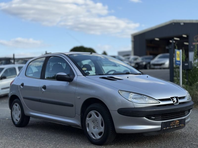 PEUGEOT 206 1.4I 75CH X LINE PACK / Clim / Révisée & Garantie 6 mois.