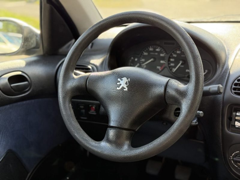 PEUGEOT 206 1.4I 75CH X LINE PACK / Clim / Révisée & Garantie 6 mois.