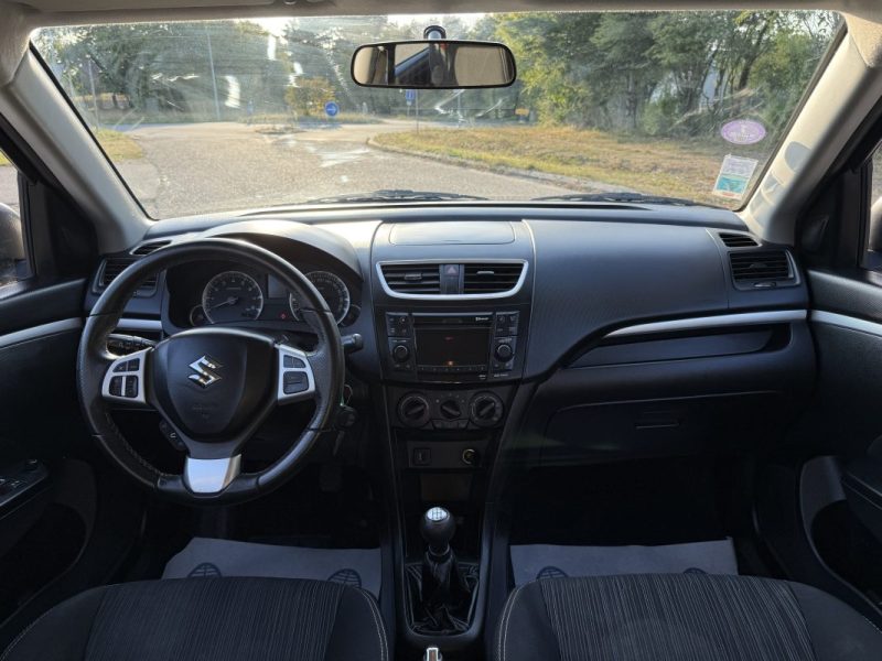 SUZUKI SWIFT 1.2 VVT 95CH SERIE SPECIALE IN THE CITY / Bluetooth / USB / Révisée & Garantie 6 mois. 