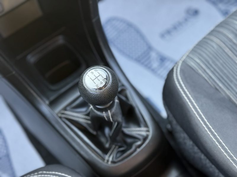 SUZUKI SWIFT 1.2 VVT 95CH SERIE SPECIALE IN THE CITY / Bluetooth / USB / Révisée & Garantie 6 mois. 