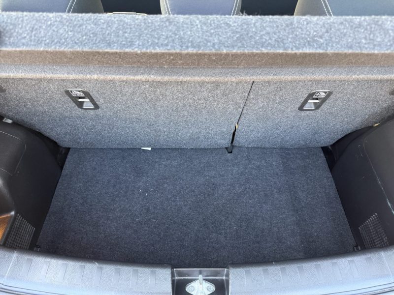 SUZUKI SWIFT 1.2 VVT 95CH SERIE SPECIALE IN THE CITY / Bluetooth / USB / Révisée & Garantie 6 mois. 