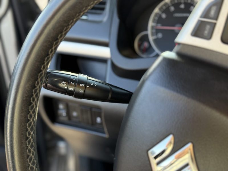 SUZUKI SWIFT 1.2 VVT 95CH SERIE SPECIALE IN THE CITY / Bluetooth / USB / Révisée & Garantie 6 mois. 