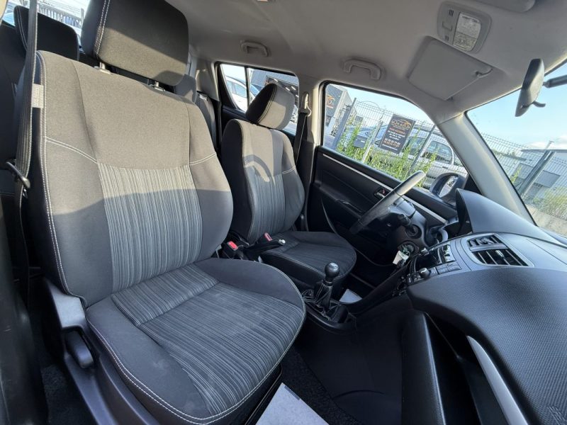 SUZUKI SWIFT 1.2 VVT 95CH SERIE SPECIALE IN THE CITY / Bluetooth / USB / Révisée & Garantie 6 mois. 