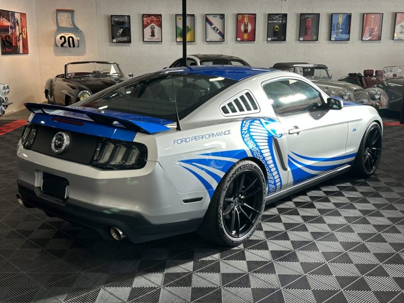 FORD MUSTANG GT California Special