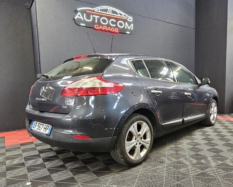 RENAULT MEGANE III  2010