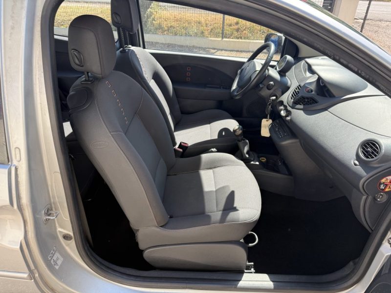 RENAULT TWINGO 2010 1.2 75CH CLIM DISTRIBUTION NEUVE