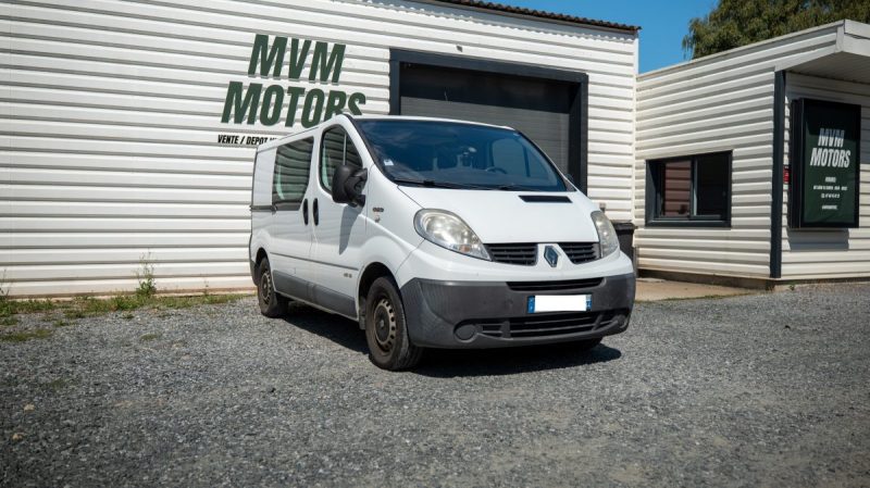 RENAULT TRAFIC 2.0 DCI 115CH 6 PLACES 