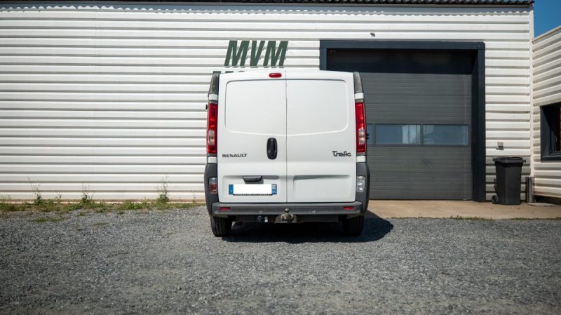 RENAULT TRAFIC 2.0 DCI 115CH 6 PLACES 