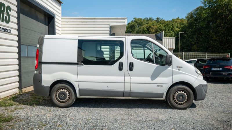 RENAULT TRAFIC 2.0 DCI 115CH 6 PLACES 