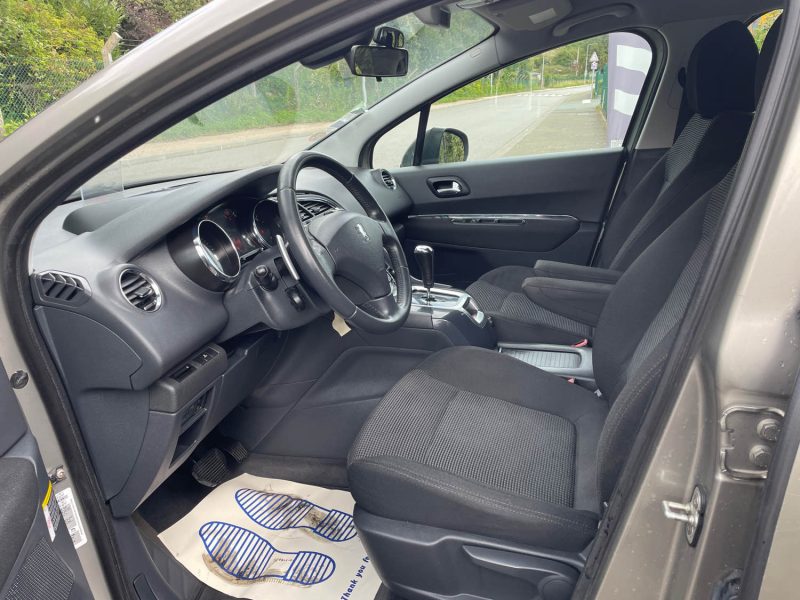 PEUGEOT 5008 PREMIUM 1.6HDI 110CH