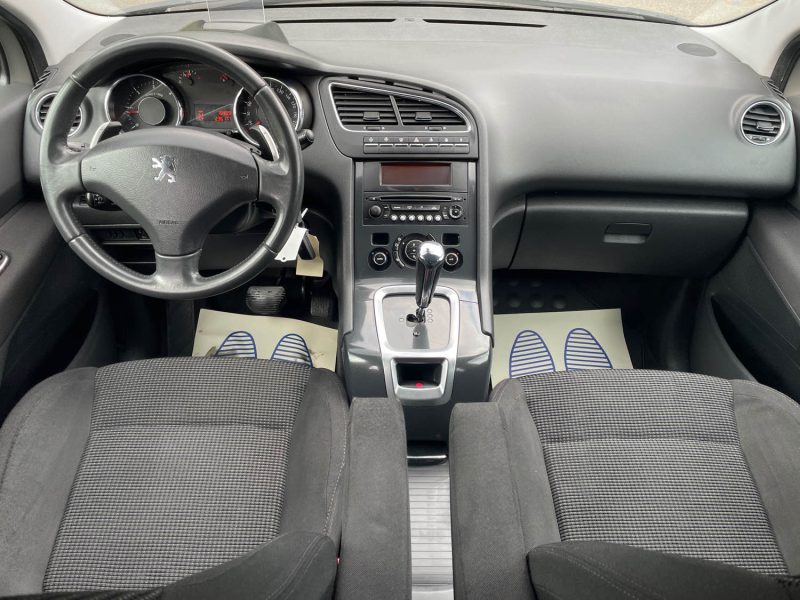 PEUGEOT 5008 PREMIUM 1.6HDI 110CH