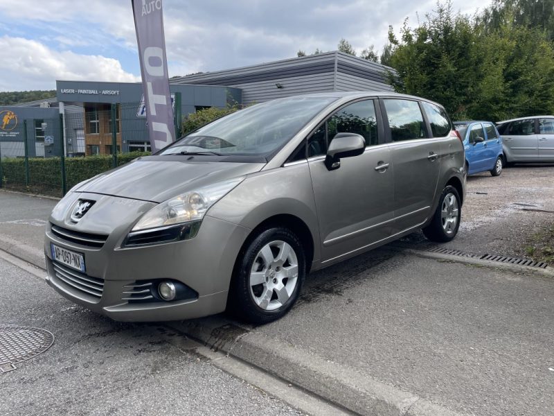 PEUGEOT 5008 PREMIUM 1.6HDI 110CH