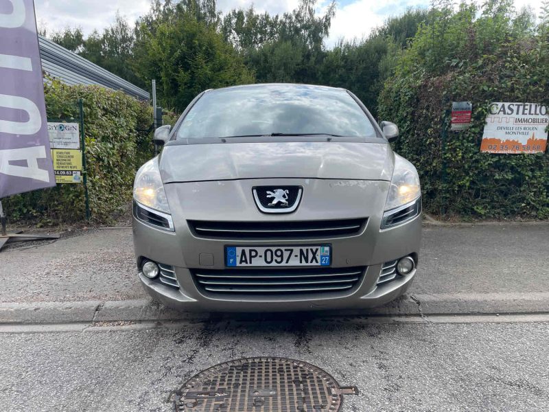PEUGEOT 5008 PREMIUM 1.6HDI 110CH