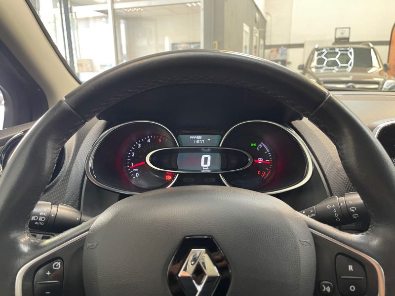 RENAULT CLIO 2016