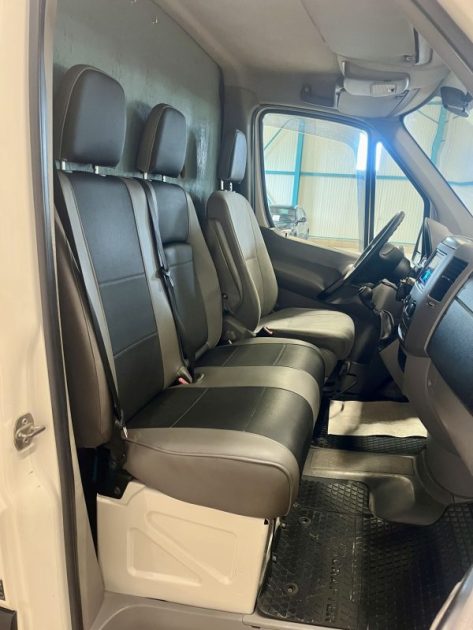 VOLKSWAGEN CRAFTER Fourgon Court 30 2.5 TDI 164ch BVM6 TVA RECUPERABLE GARANTIE 6 MOIS