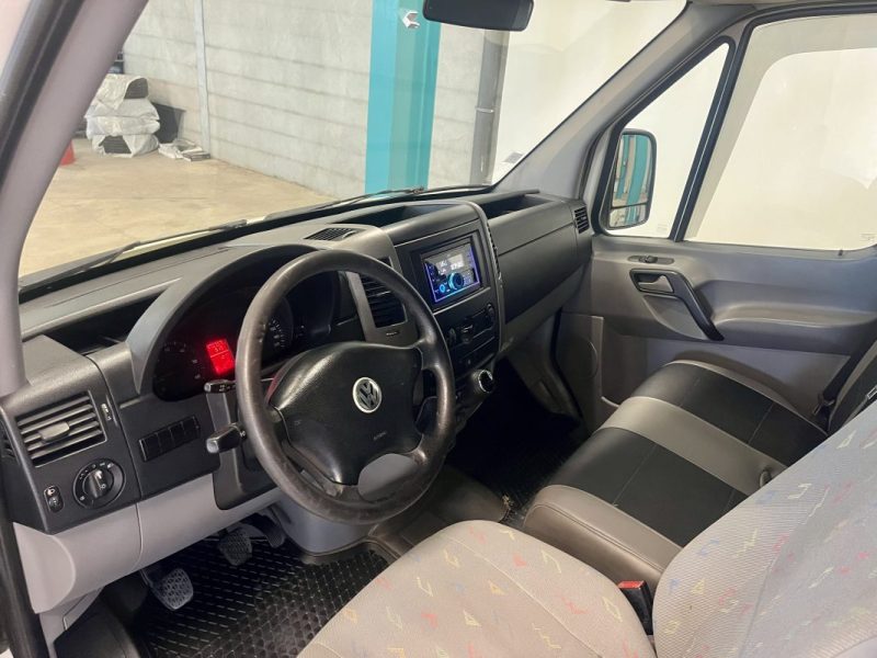 VOLKSWAGEN CRAFTER Fourgon Court 30 2.5 TDI 164ch BVM6 TVA RECUPERABLE GARANTIE 6 MOIS