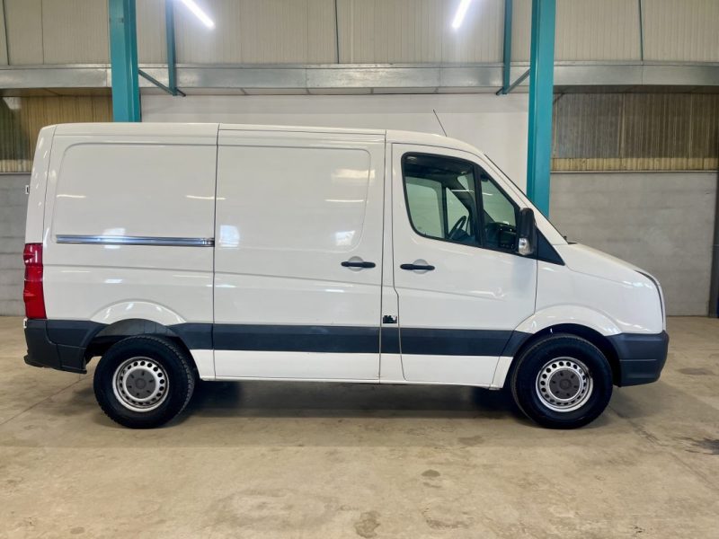 VOLKSWAGEN CRAFTER Fourgon Court 30 2.5 TDI 164ch BVM6 TVA RECUPERABLE GARANTIE 6 MOIS