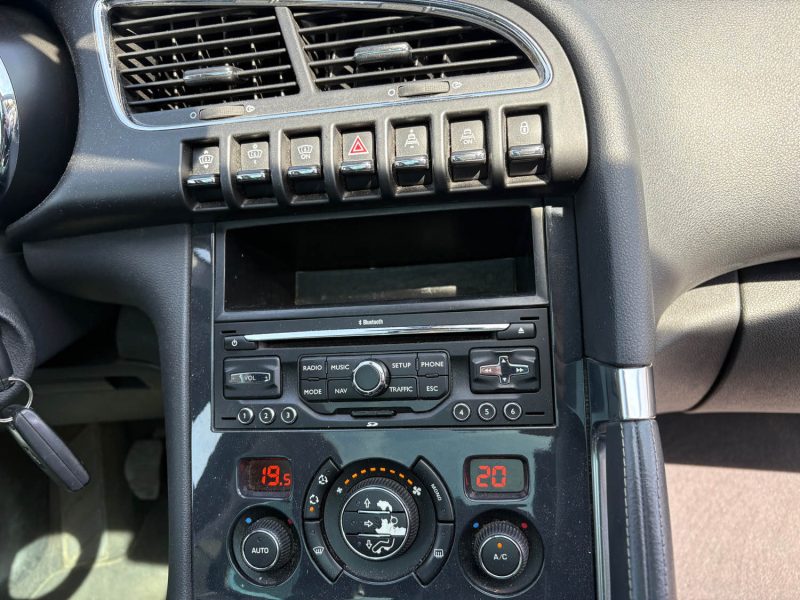 PEUGEOT 3008 1.6 HDI 16V 110cv  FELINE  garantie, 12 mois