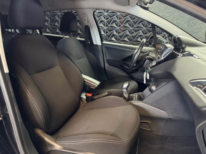PEUGEOT 208 1.6 BLUEHDI 75CH STYLE GARANTIE 6 MOIS