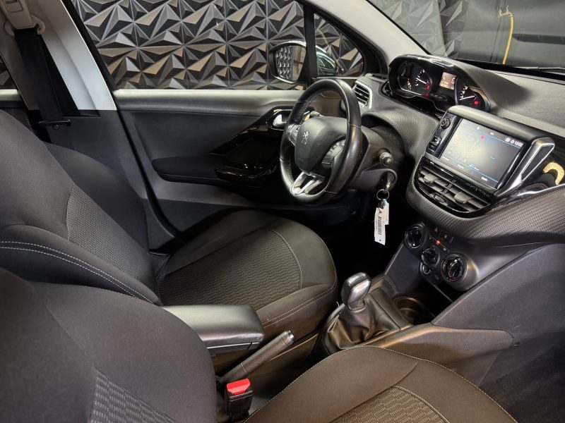 PEUGEOT 208 1.6 BLUEHDI 75CH STYLE GARANTIE 6 MOIS