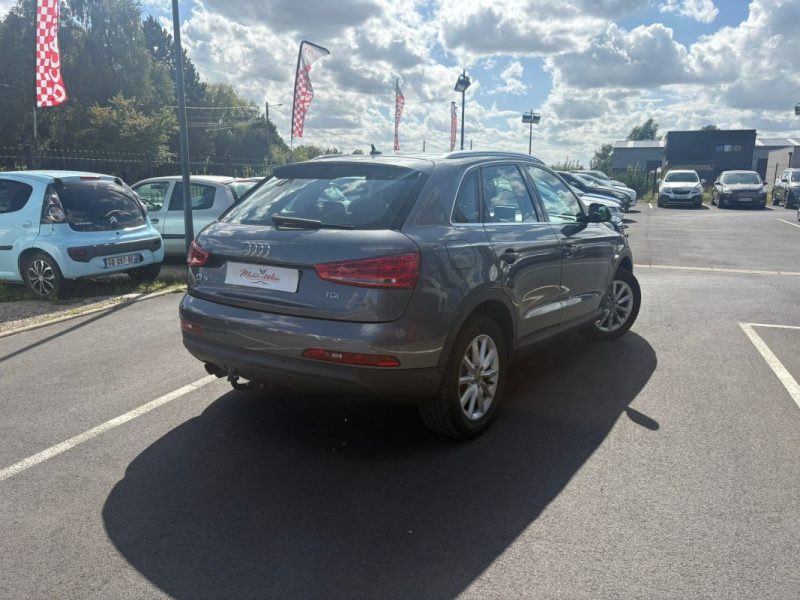 AUDI Q3 2012
