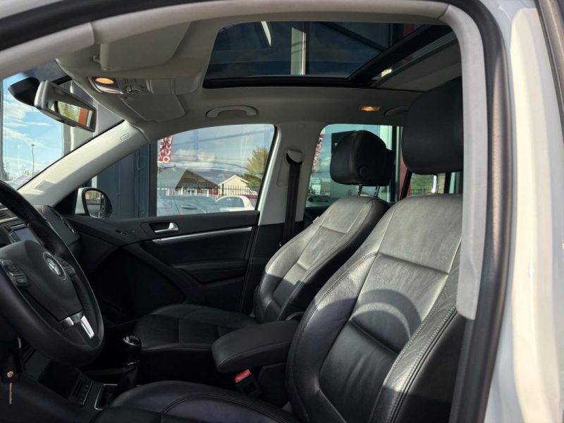 VW TIGUAN 2.0 TDI 110ch Carat 🚙 Toit pano 🌞 / Cuir 🛋️ / Sièges chauffants ♨️ / Garantie 6 mois ✅