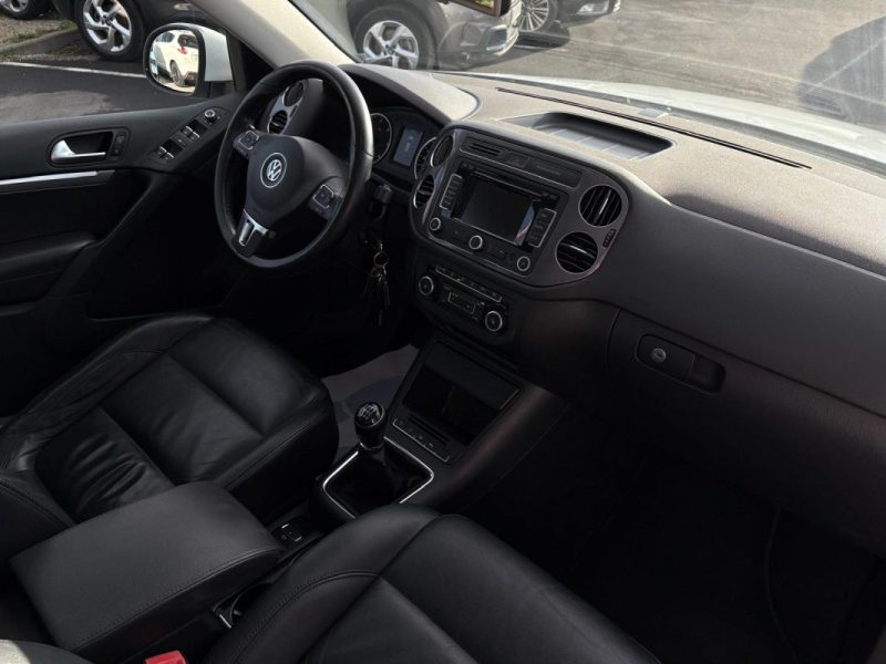 VW TIGUAN 2.0 TDI 110ch Carat 🚙 Toit pano 🌞 / Cuir 🛋️ / Sièges chauffants ♨️ / Garantie 6 mois ✅