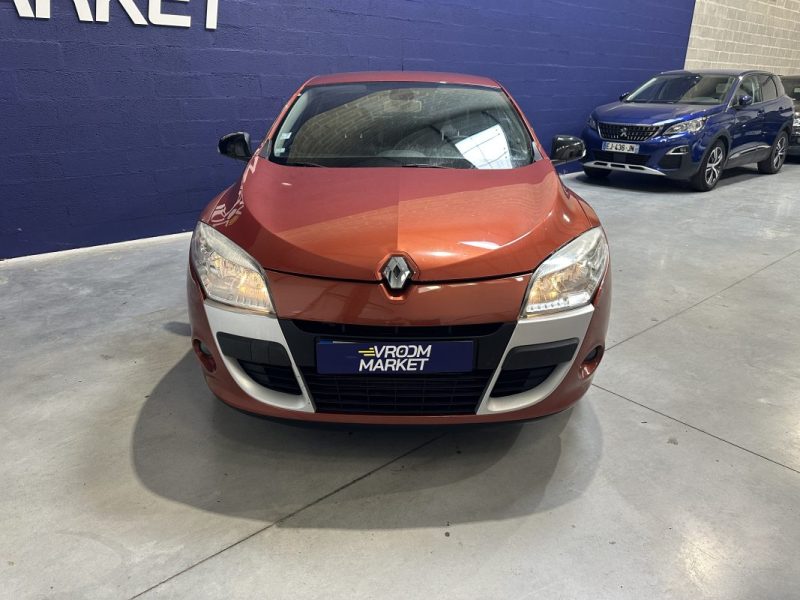 RENAULT MEGANE 3 COUPE 1.5 dCi 110ch / KIT DISTRIBUTION A JOUR