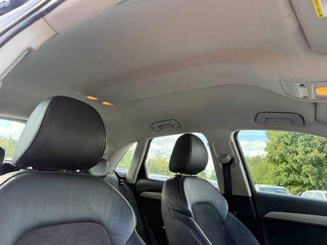 2EKQ248 Q3 2.0 TDI quattro 2012 -  169709 KM