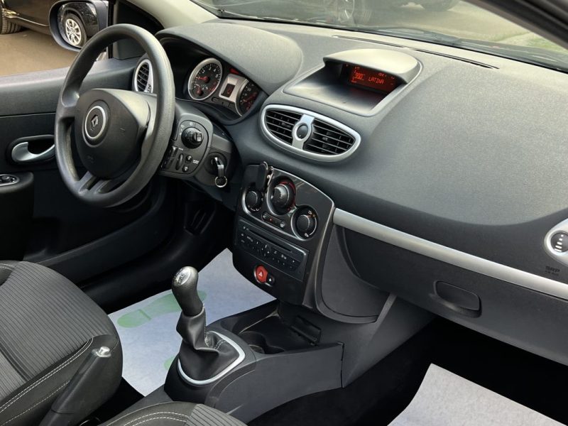 RENAULT CLIO 3 III PHASE 2 ESTATE / SW 1.2 TCE 100 Cv - GARANTIE 1 AN