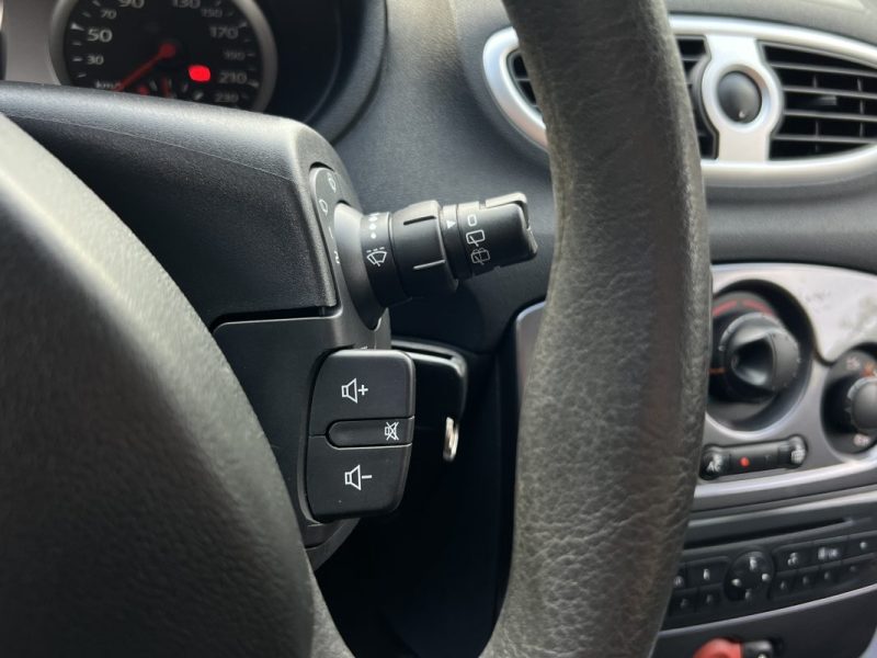 RENAULT CLIO 3 III PHASE 2 ESTATE / SW 1.2 TCE 100 Cv - GARANTIE 1 AN