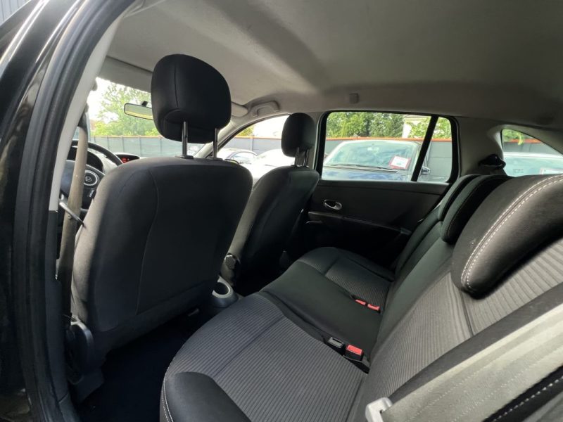 RENAULT CLIO 3 III PHASE 2 ESTATE / SW 1.2 TCE 100 Cv - GARANTIE 1 AN