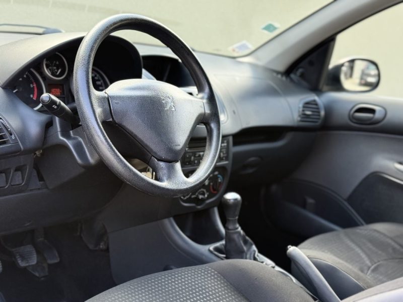 PEUGEOT 206+ 1.4 HDI 70CV BLEU 2009 192000KM