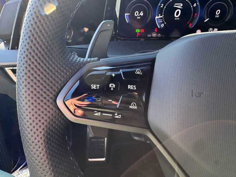 Golf 8.5 Facelift R black edition 333ch AKRA/TO