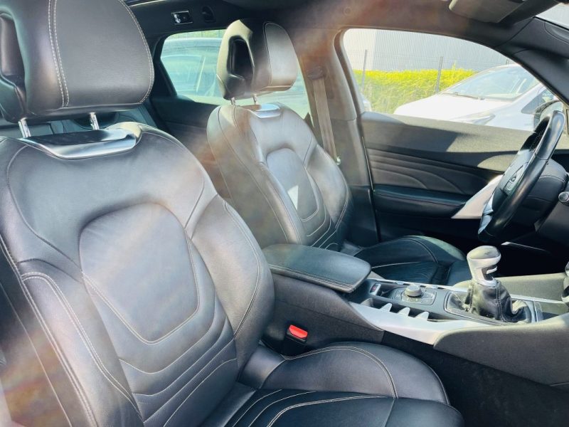 CITROEN DS5 2.0 HDi 160ch SPORT CHIC