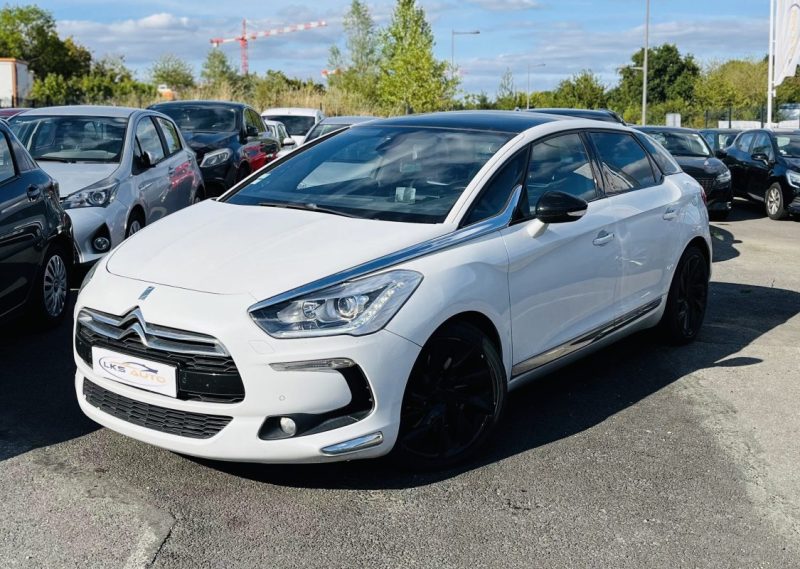 CITROEN DS5 2.0 HDi 160ch SPORT CHIC