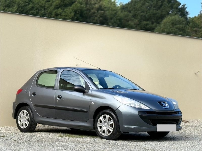 PEUGEOT 206+ 1.4 HDi 70CH BLUE LION URBAN Euro5 5p 2011 131 000KM