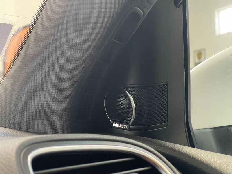 VOLKSWAGEN GOLF 2010