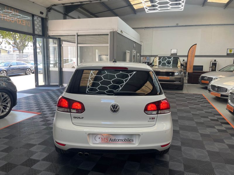 VOLKSWAGEN GOLF 2010