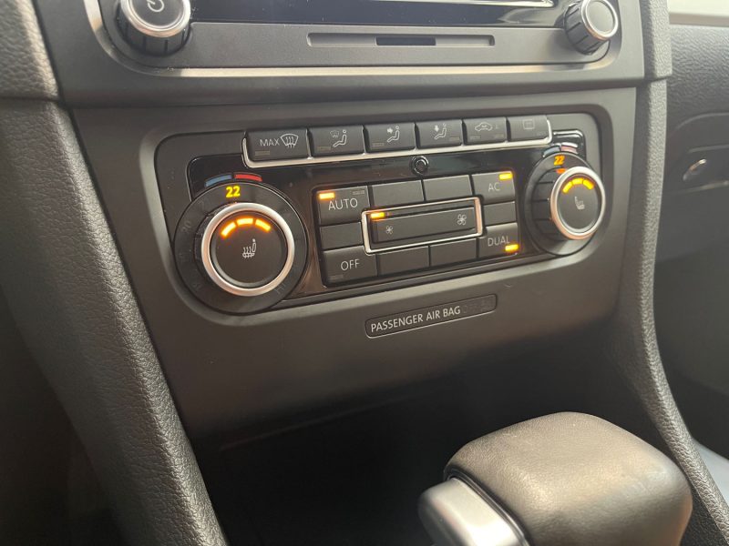 VOLKSWAGEN GOLF 2010