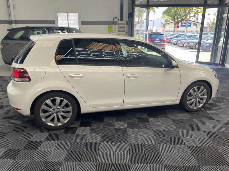 VOLKSWAGEN GOLF 2010