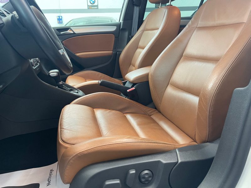 VOLKSWAGEN GOLF 2010