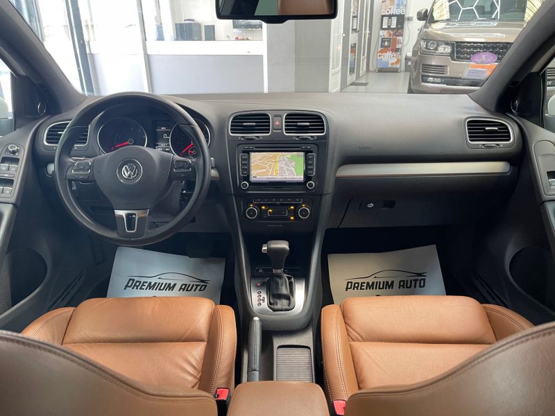 VOLKSWAGEN GOLF 2010